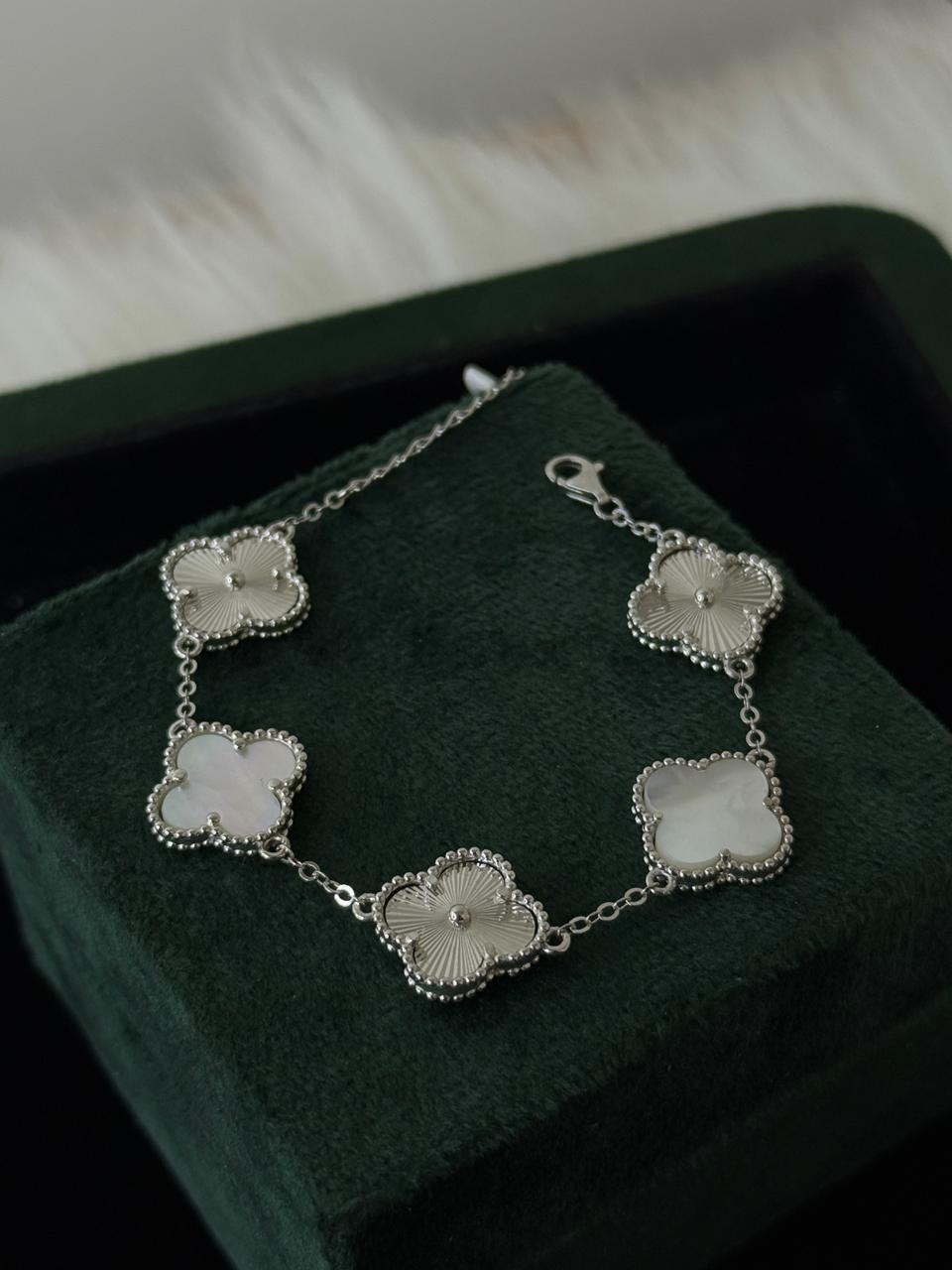REAL SILVER VC BRACELET FOR WOMEN WB0052