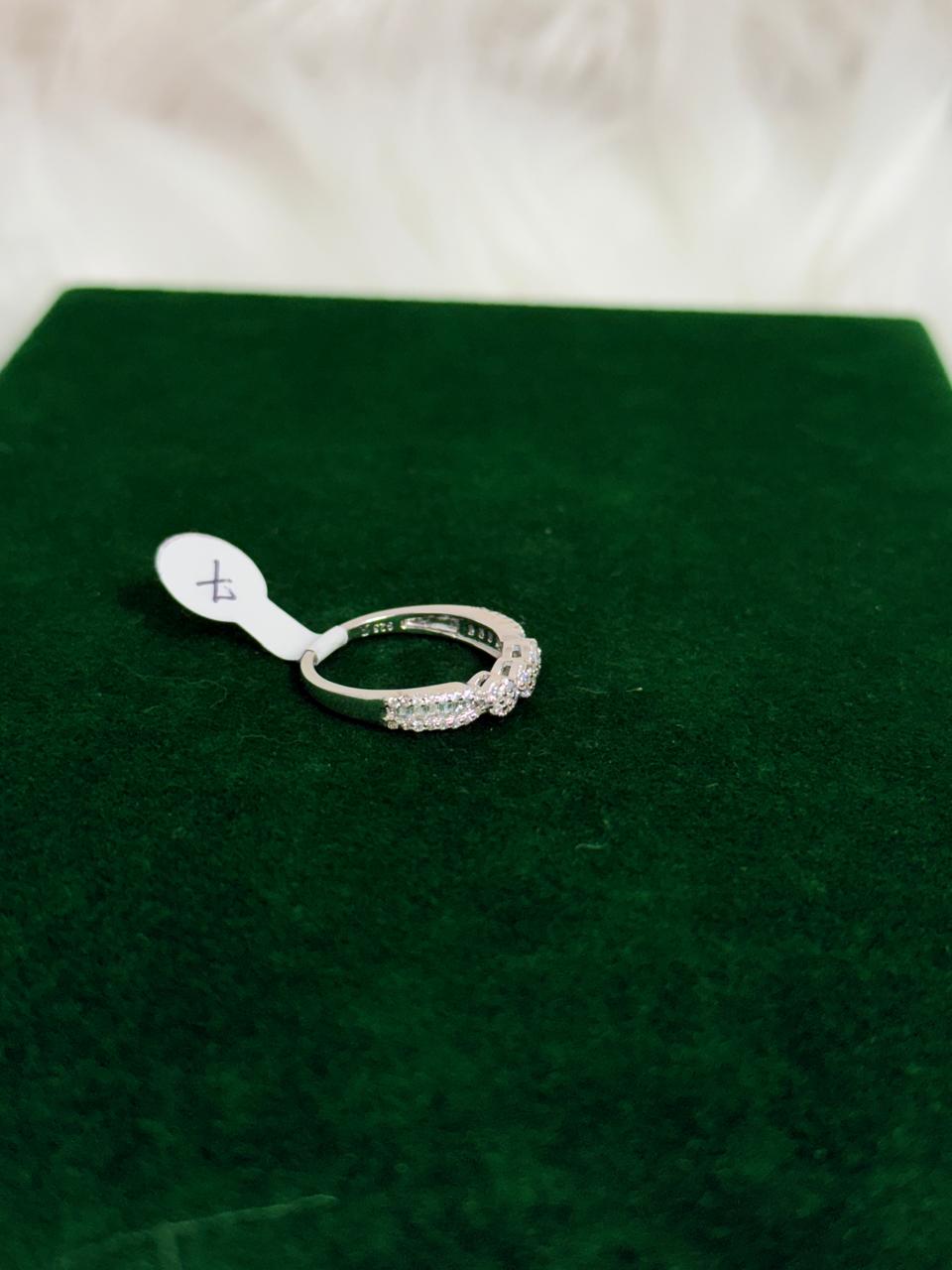 PURE SILVER WOMENS RING WR004