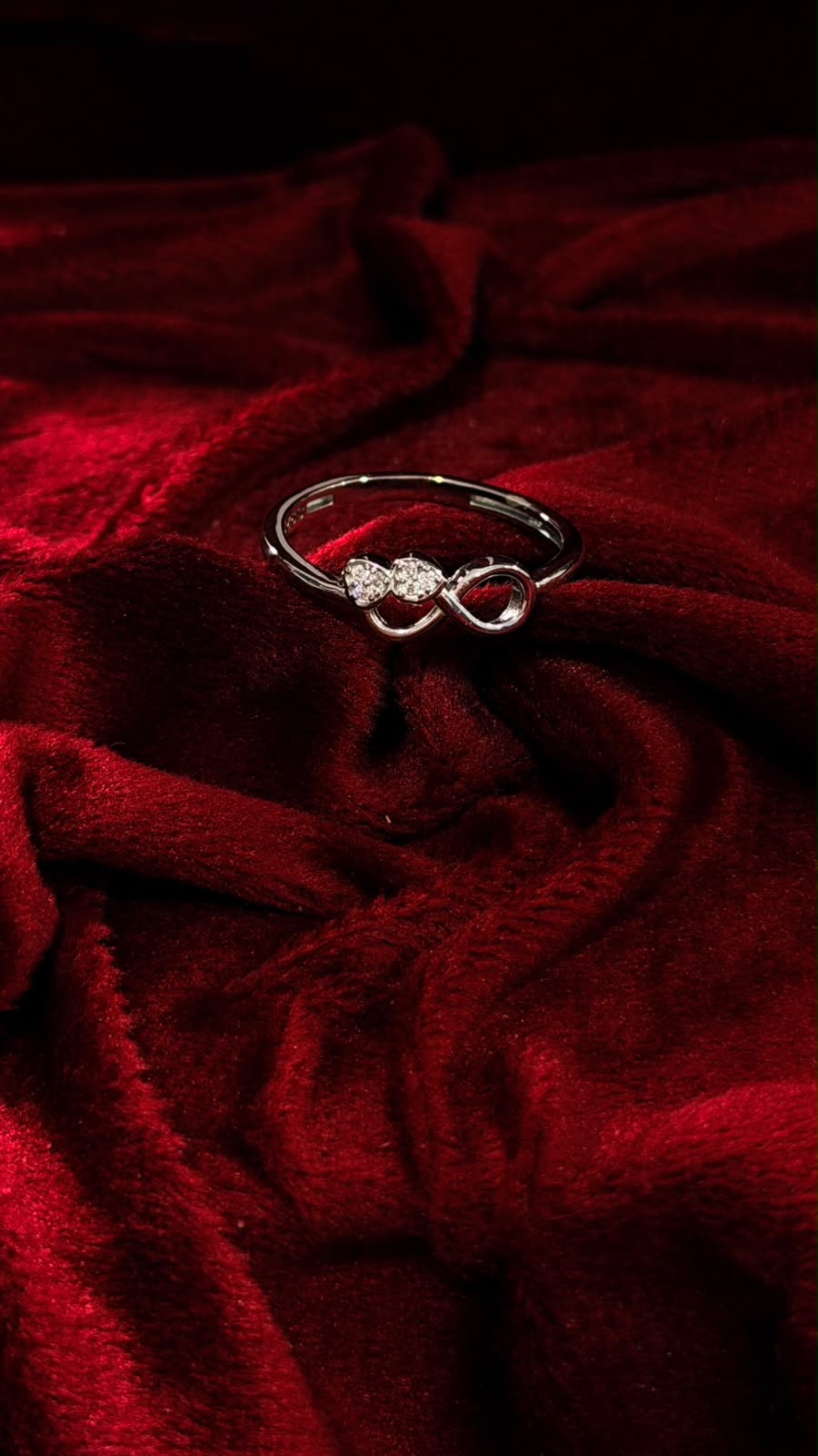 Pure Silver Women Ring WR0099