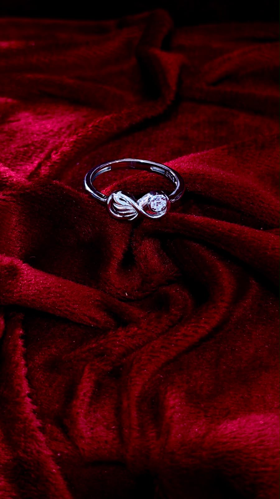 Pure Silver Women Ring WR0097