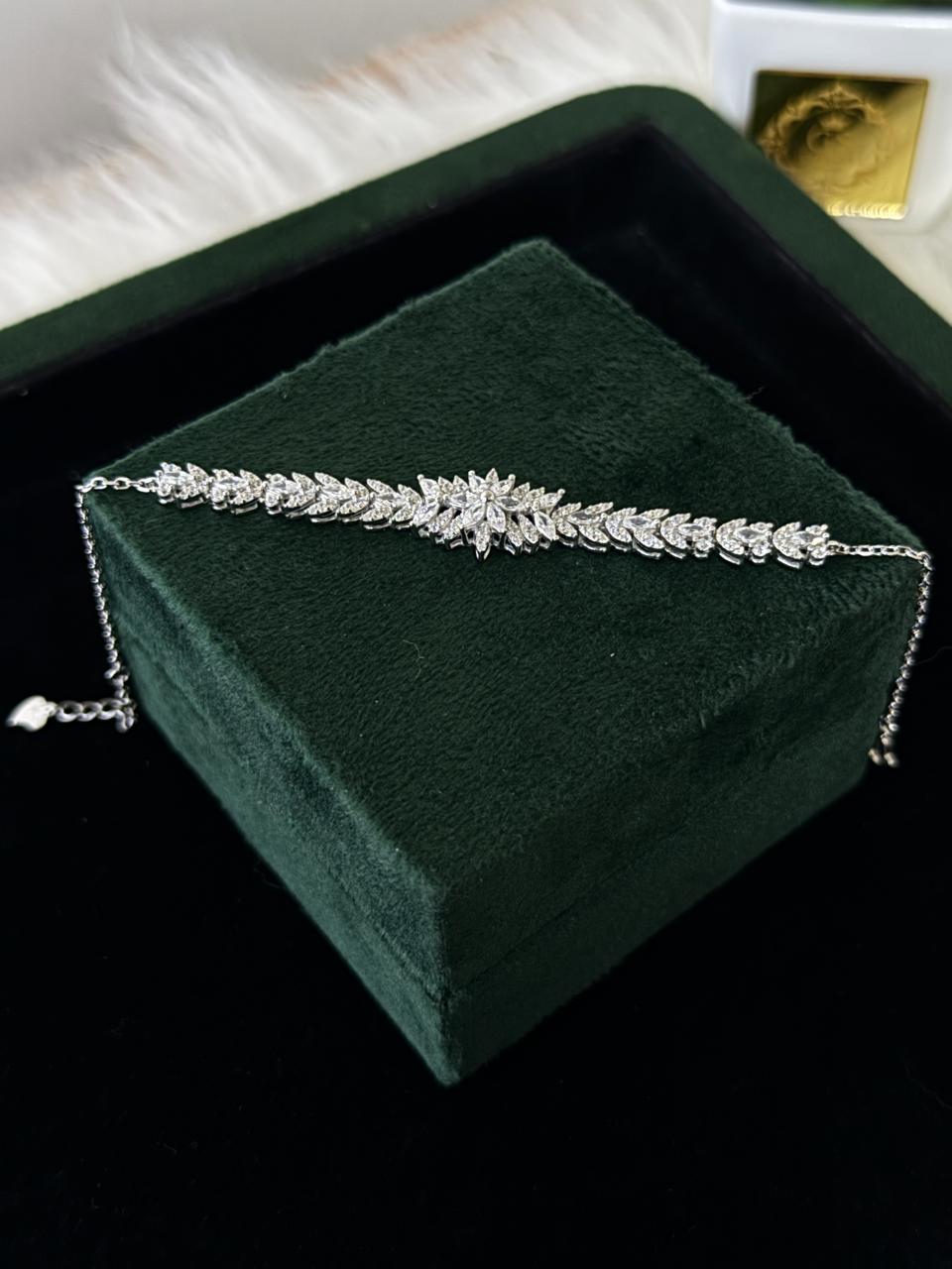 REAL SILVER ZIRCON  WOMEN BRACELET WB0047