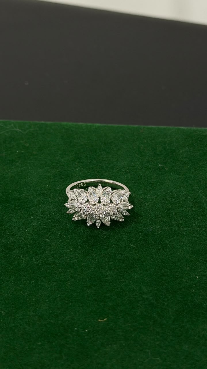 PURE SILVER WOMEN'S RING WR0026